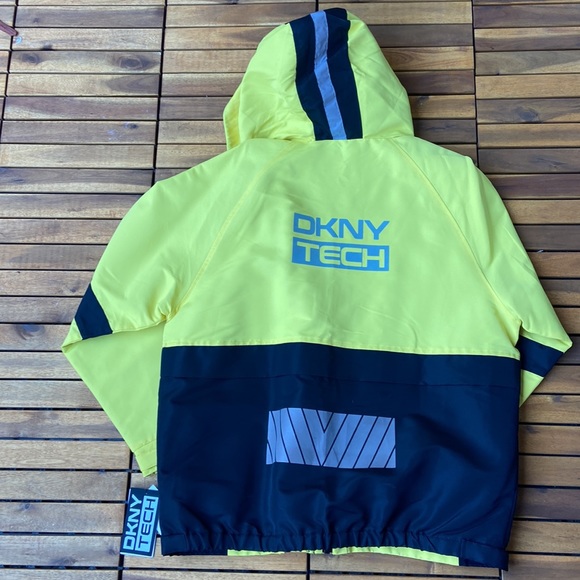DKNY Windbreaker - Picture 7 of 7
